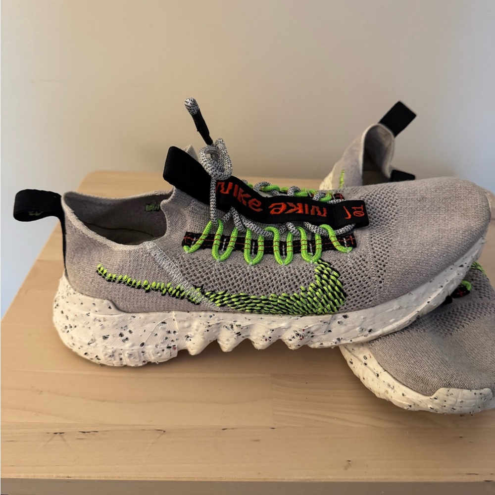 Nike Space Hippie 01 Grey Volt 9.5